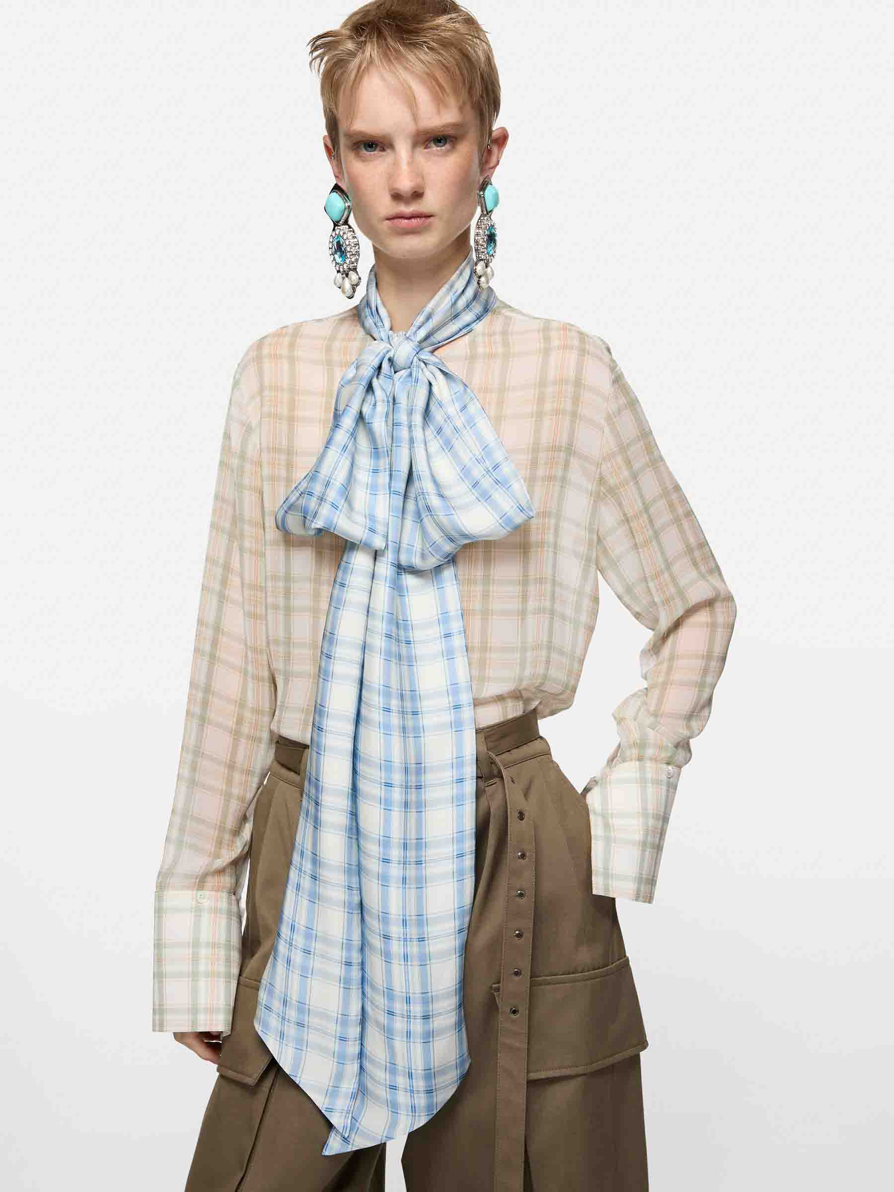 Blusa con Lazada - Image 2