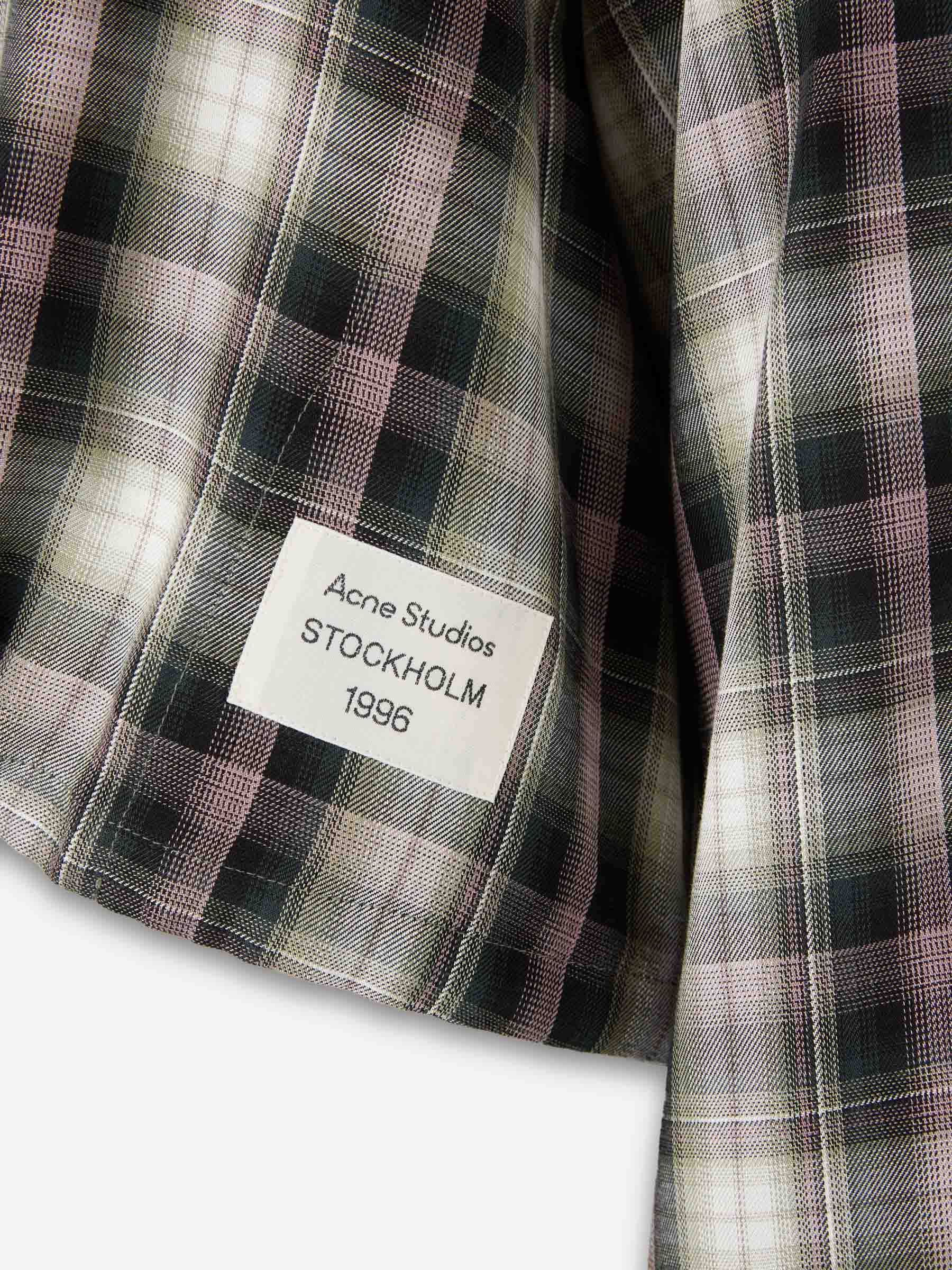 Sobrecamisa Capucha - Image 4