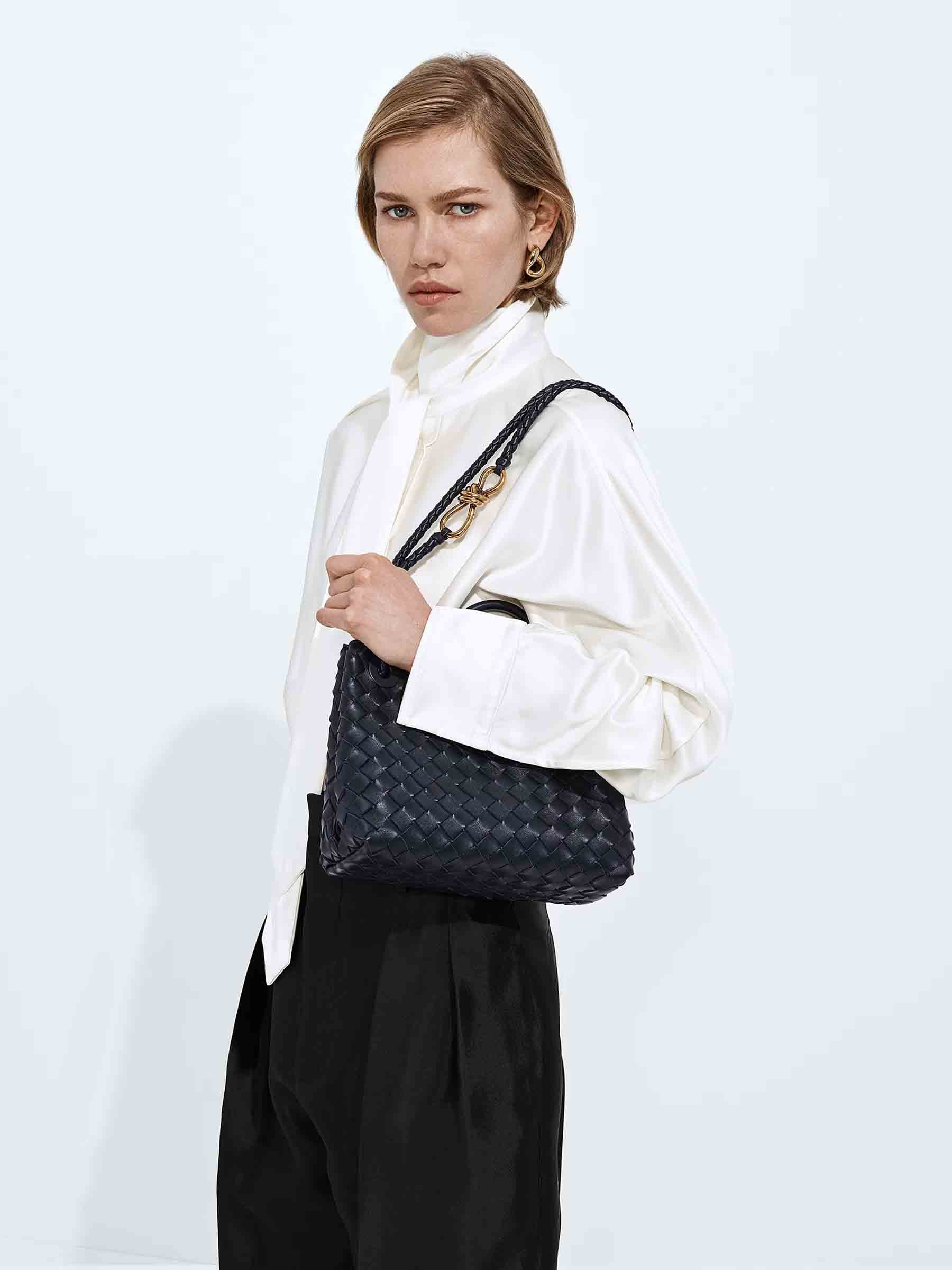 Bolso Small Andiamo - Image 2