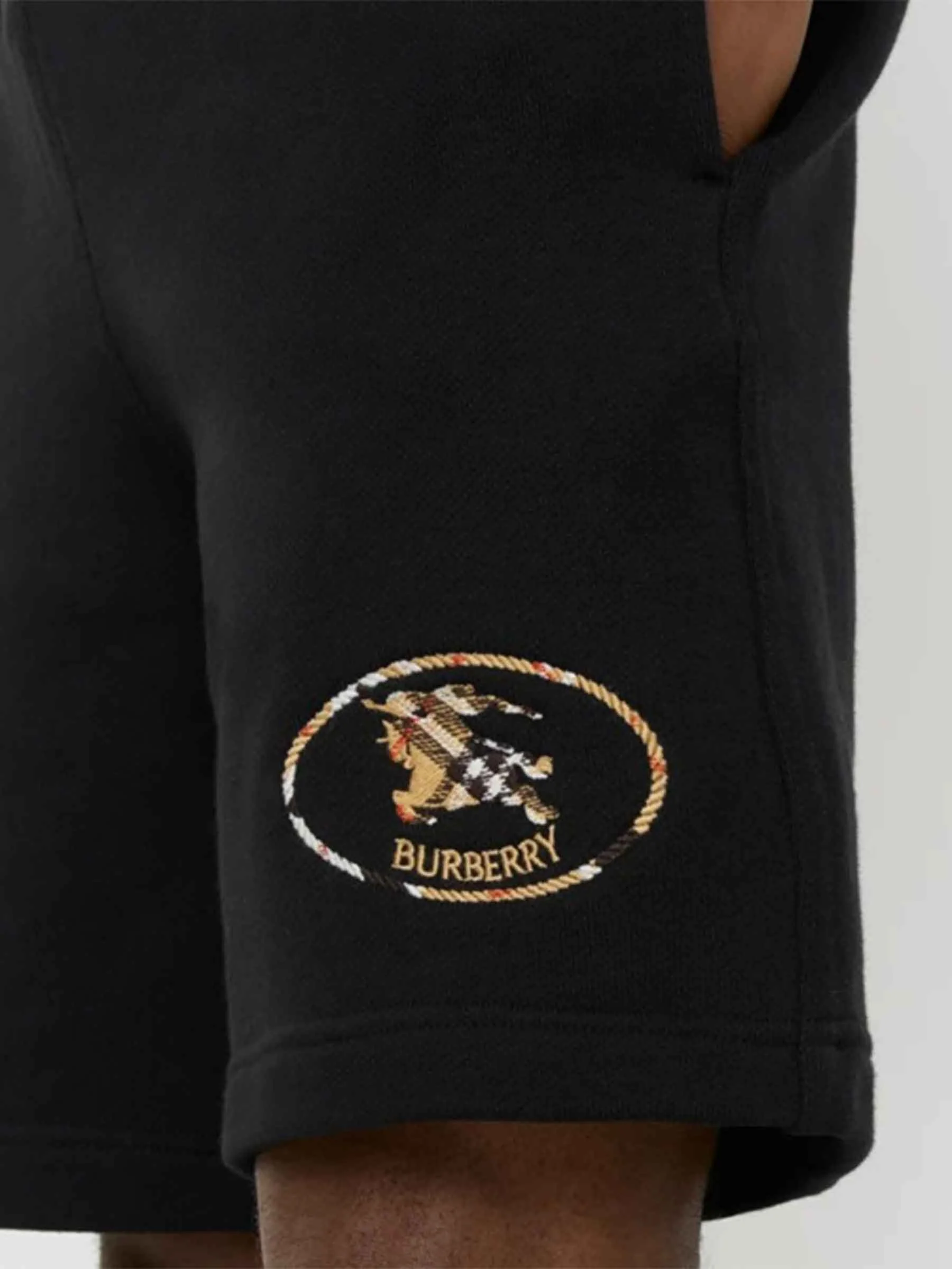 Bermudas Logo Algodón - Image 3