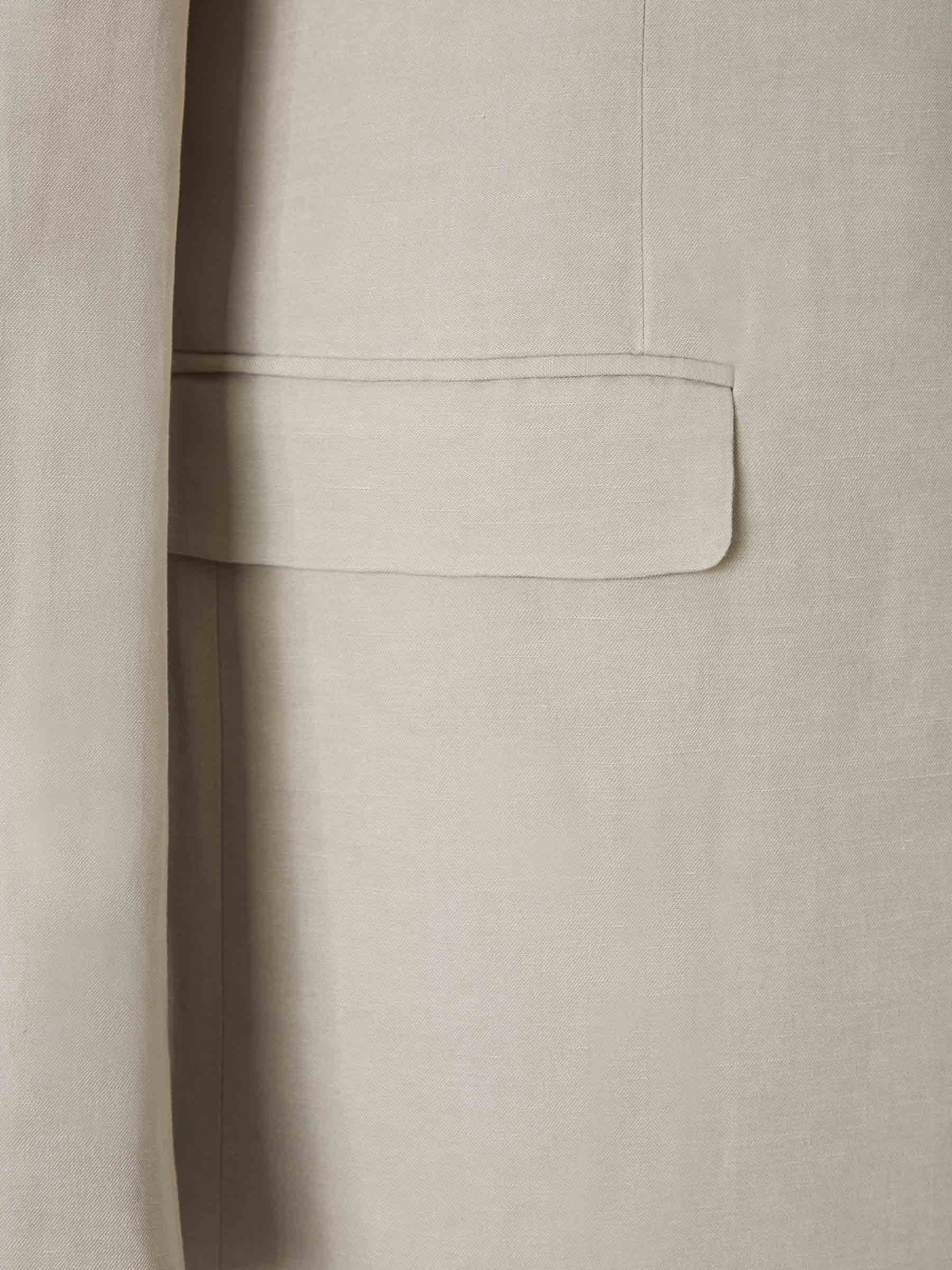 Traje de Lino y Seda - Image 4