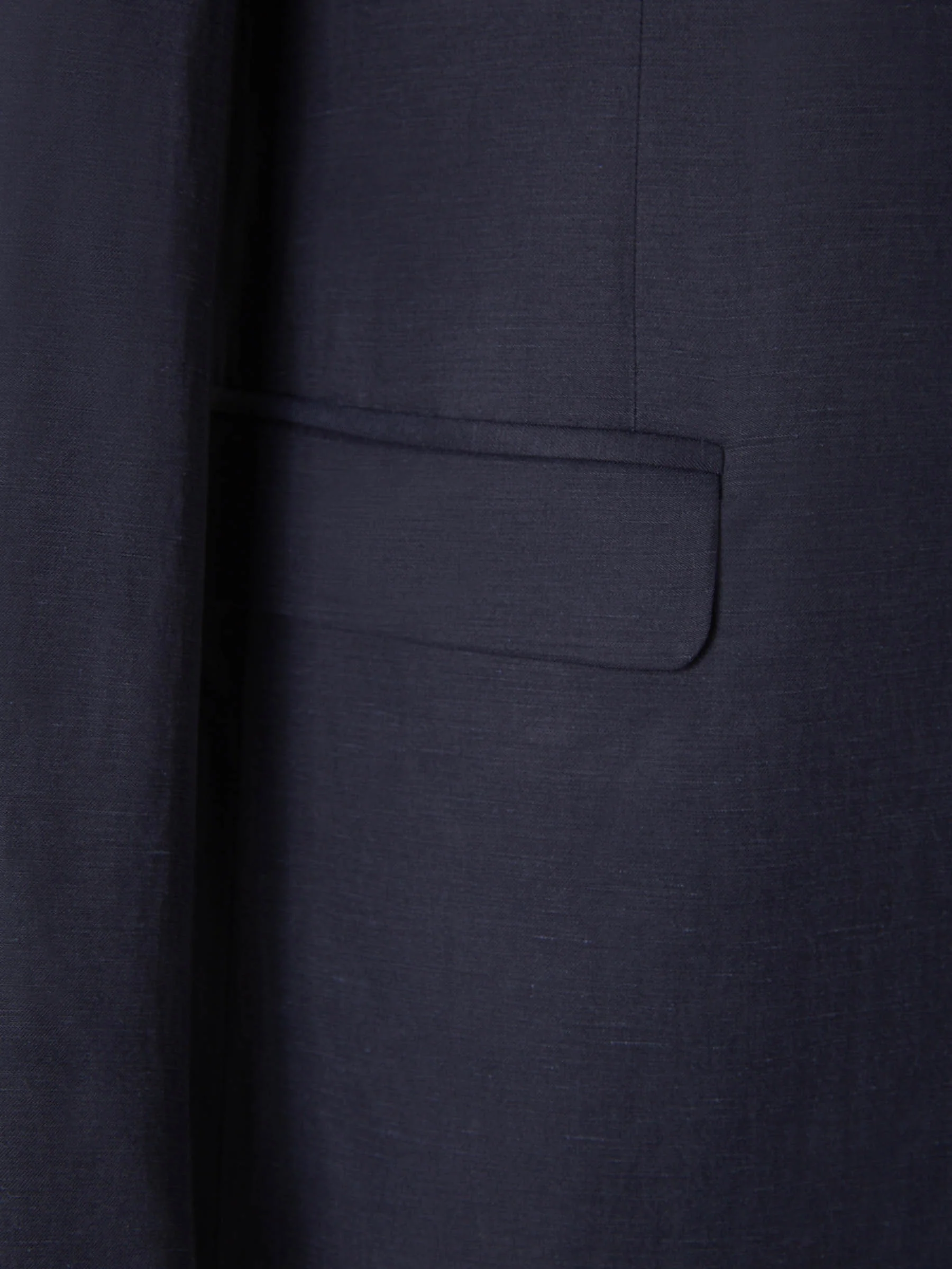 Traje de Lino y Seda - Image 4