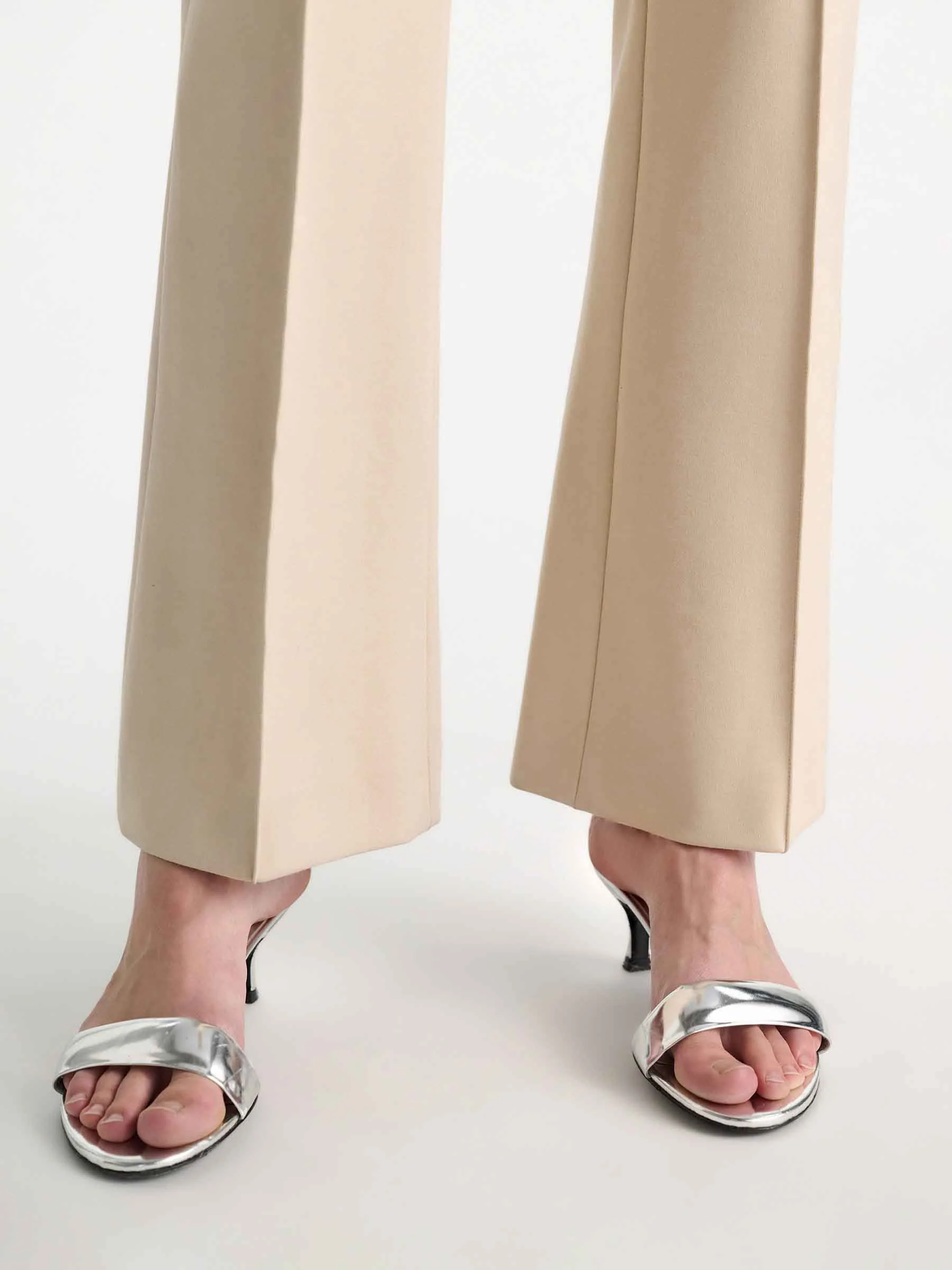 Pantalones Cropped Flared - Image 5