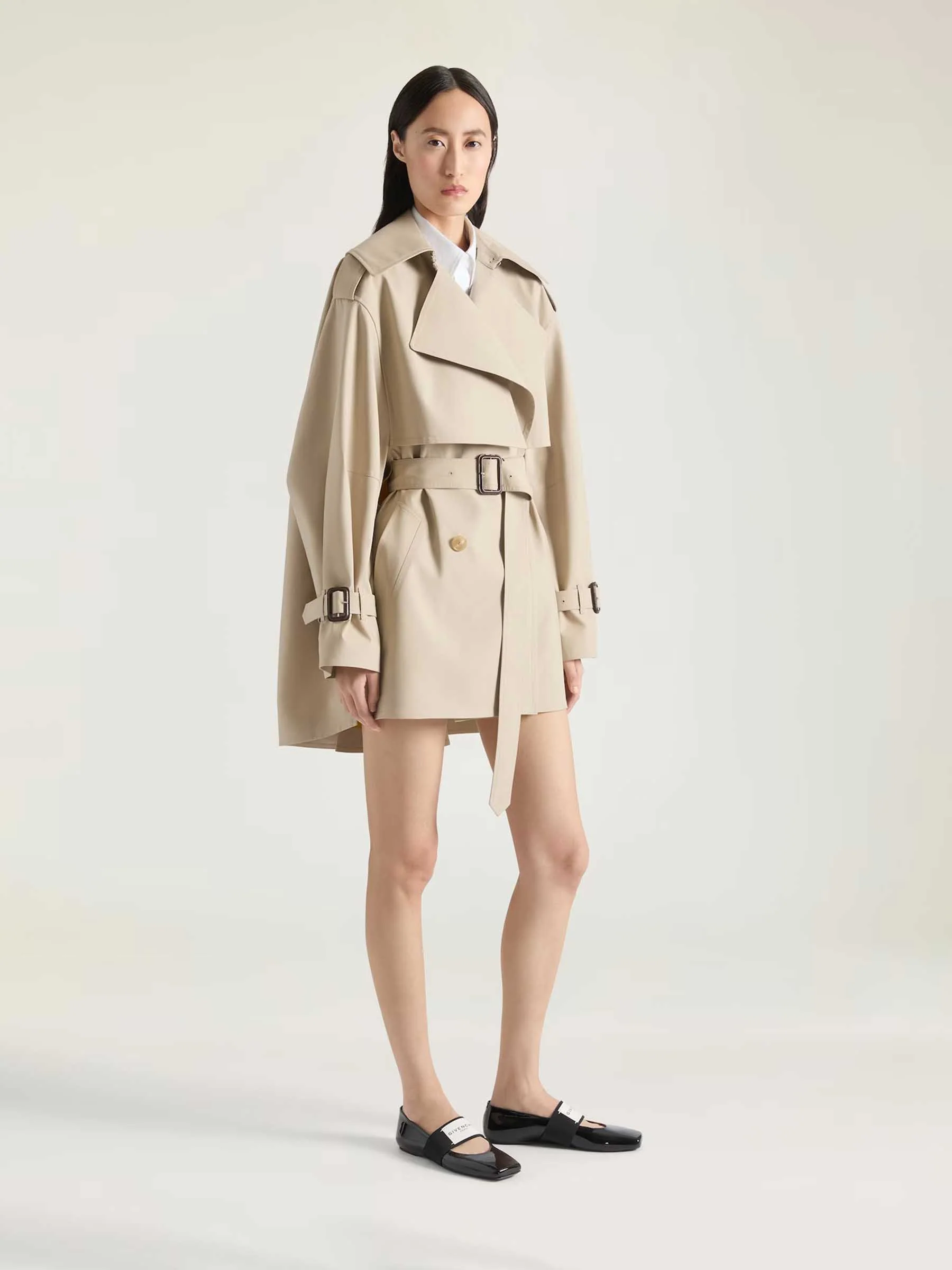 Gabardina Corta Cocoon - Image 2