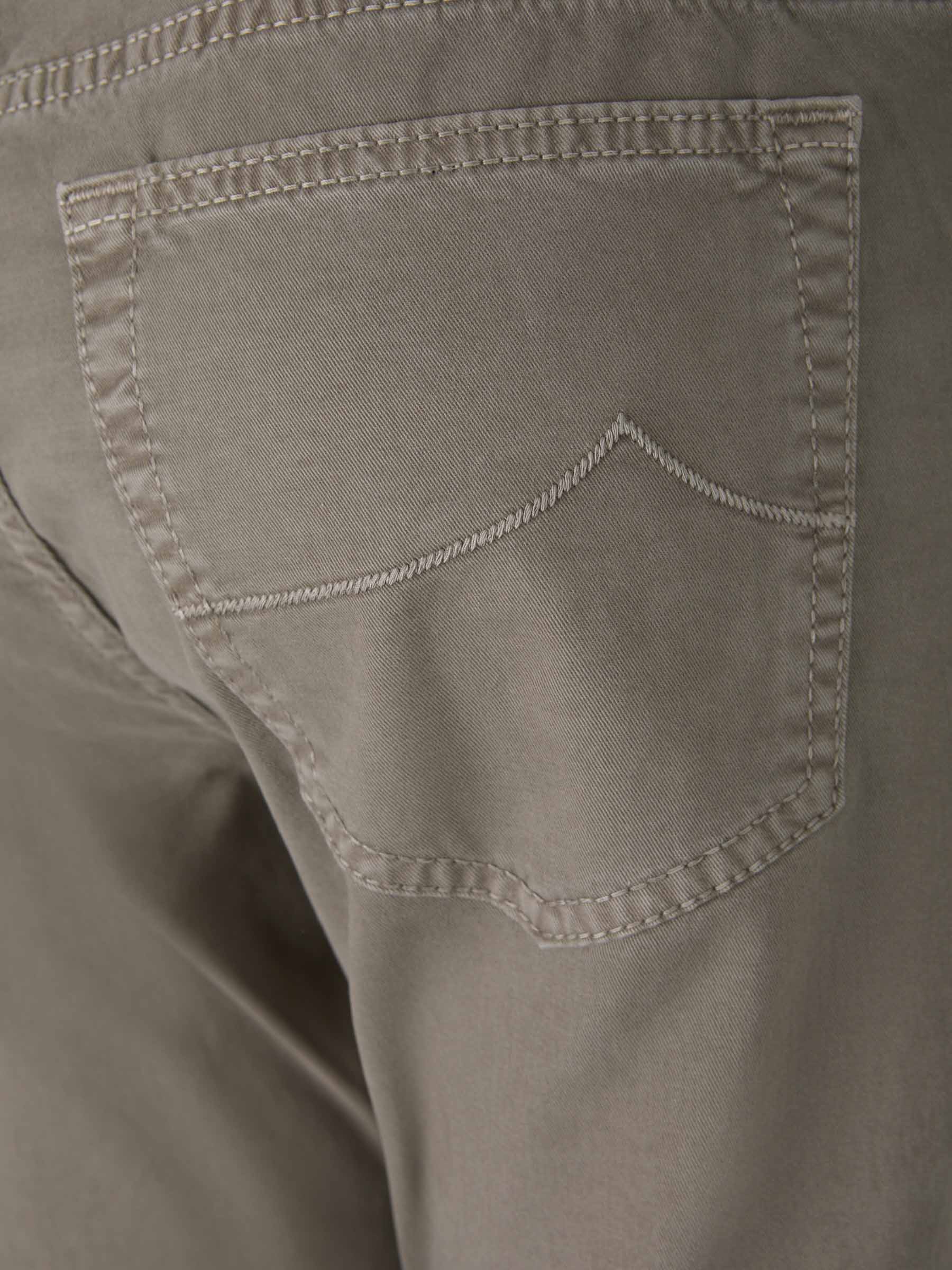 Pantalones Rectos Bard - Image 4
