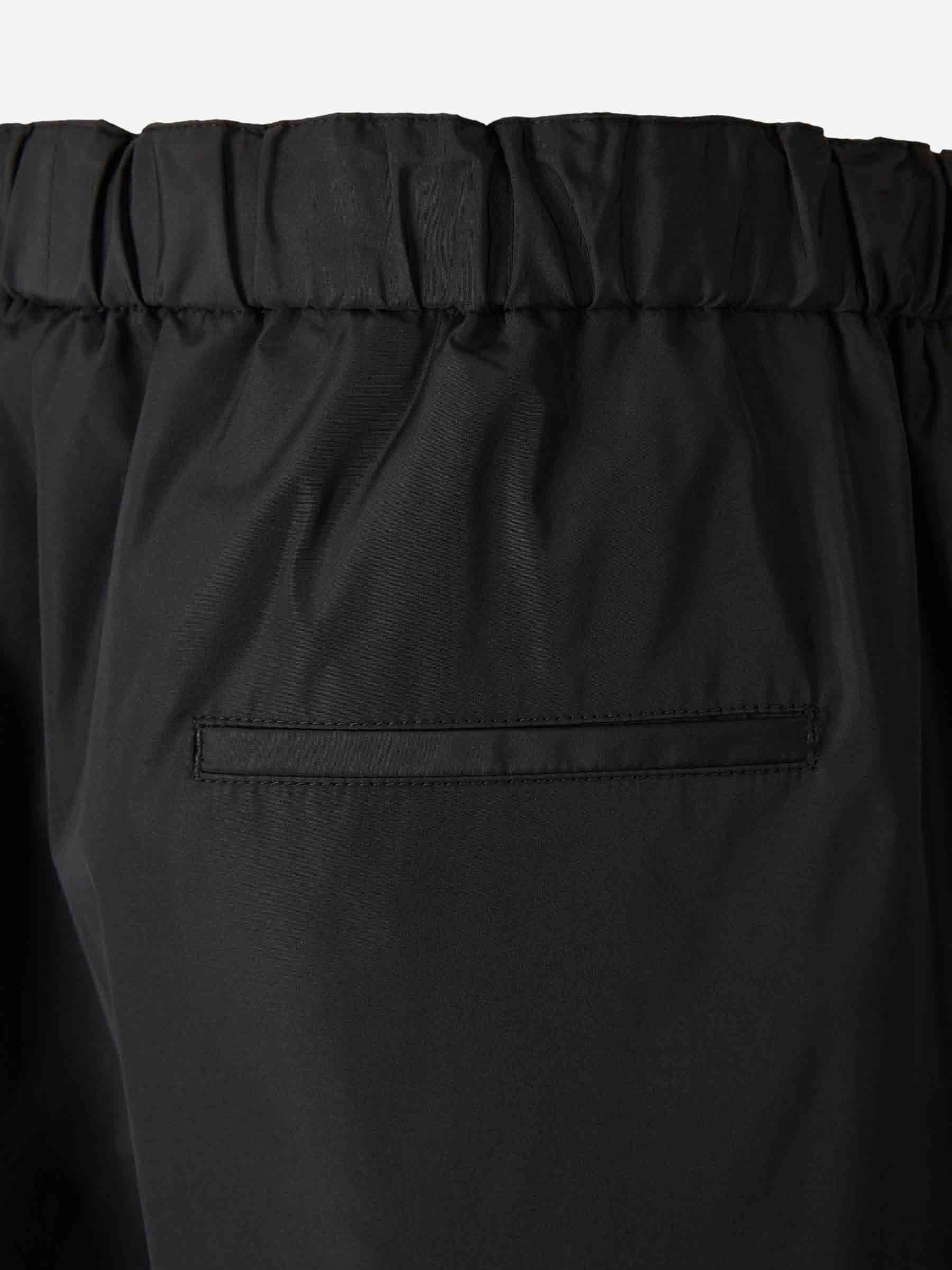 Bermudas Anchas Técnicas - Image 5