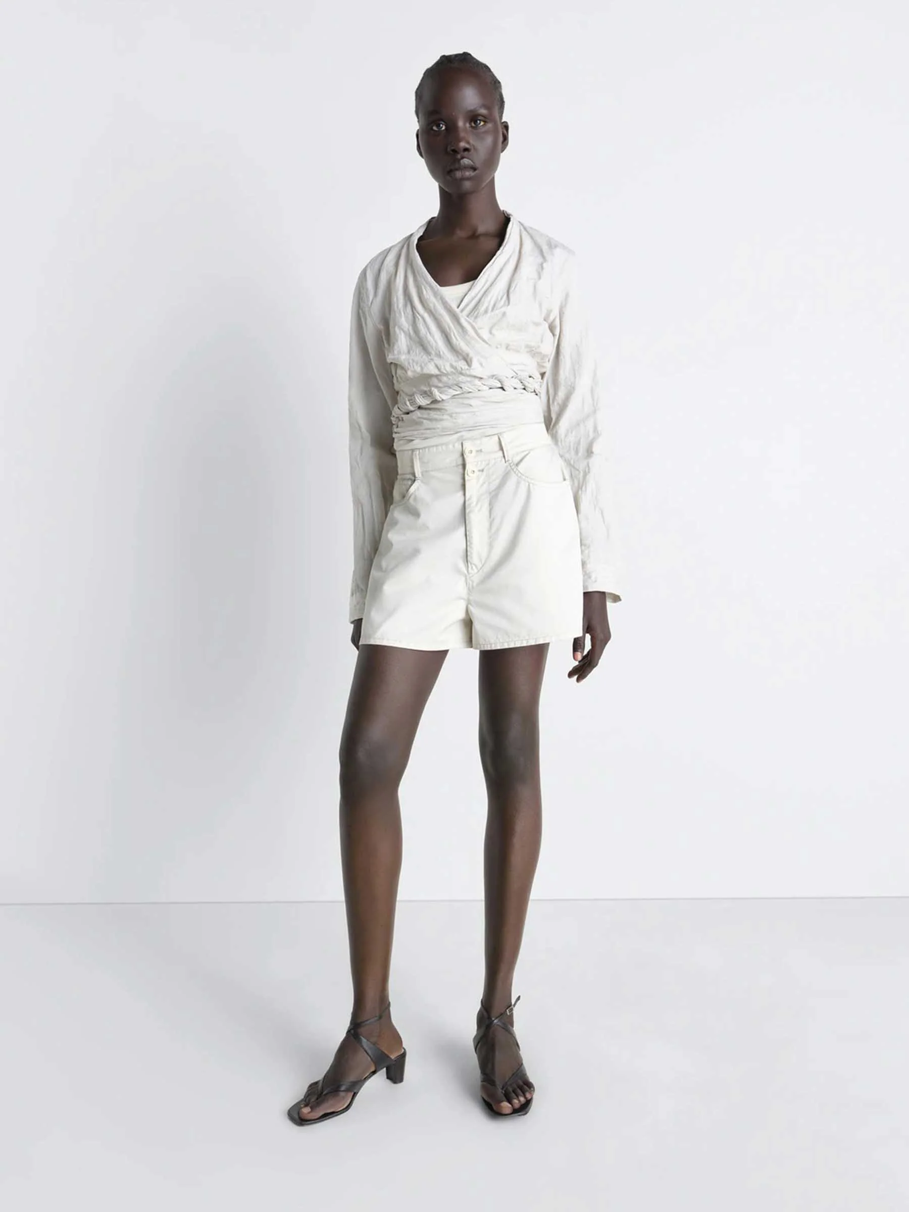 Shorts Rectos - Image 2