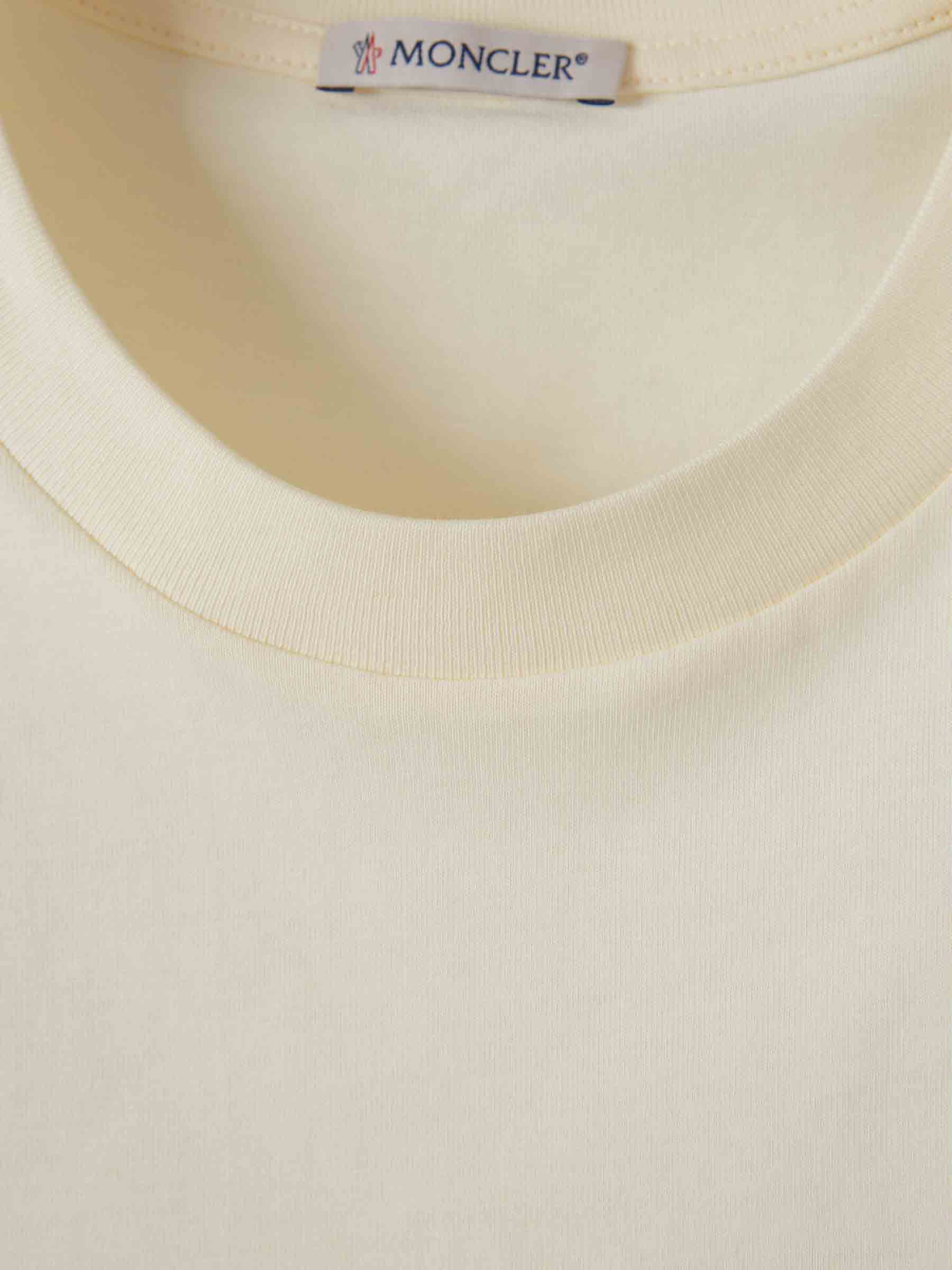 Camiseta de Cuello Redondo - Image 3