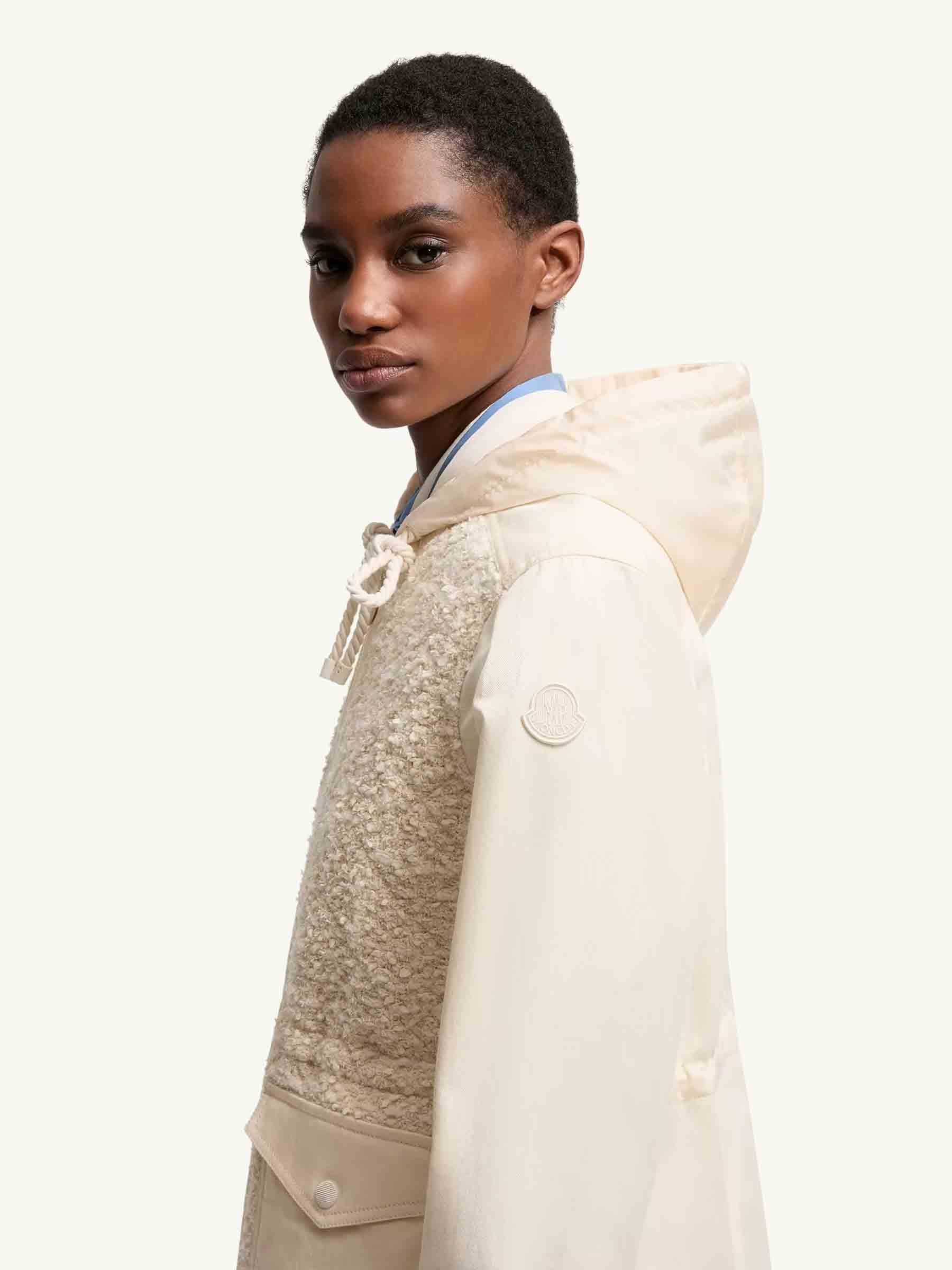 Chaqueta Casual Capucha - Image 4