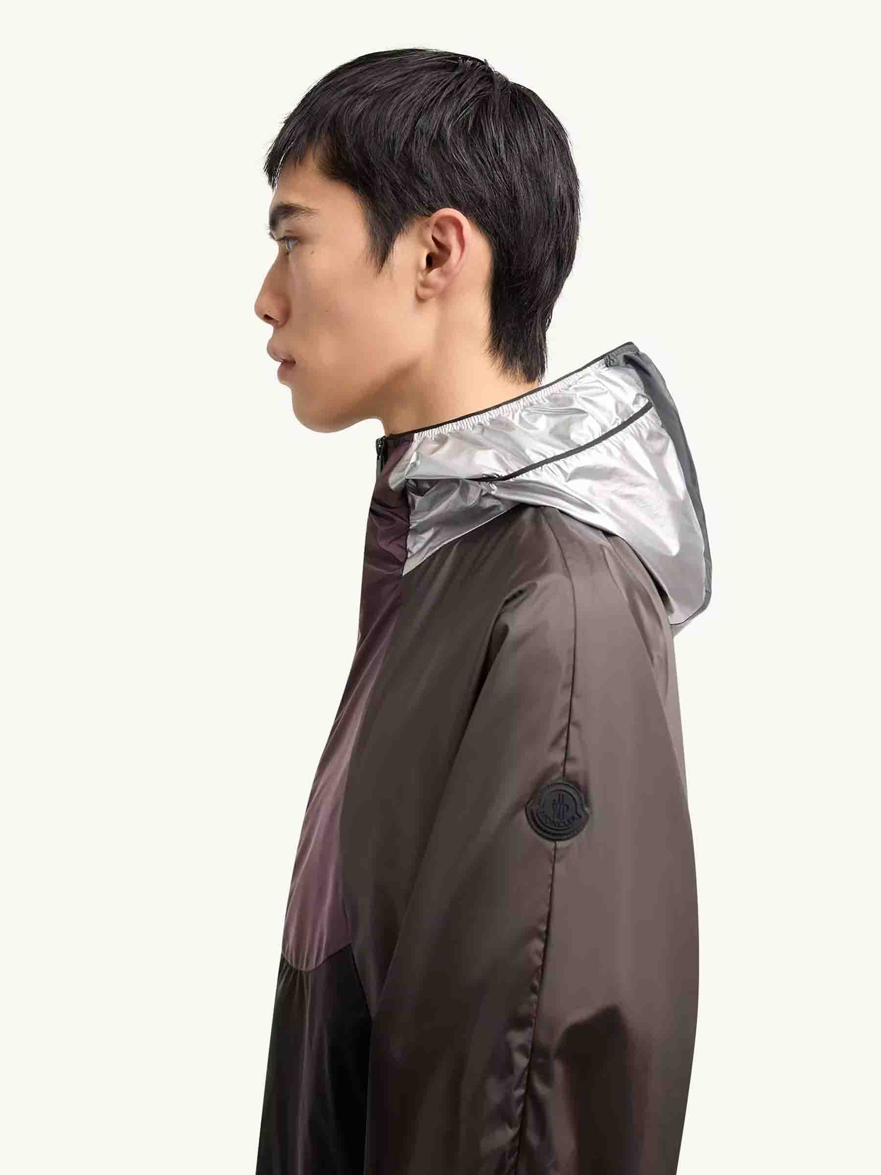 Chaqueta Técnica Capucha - Image 4