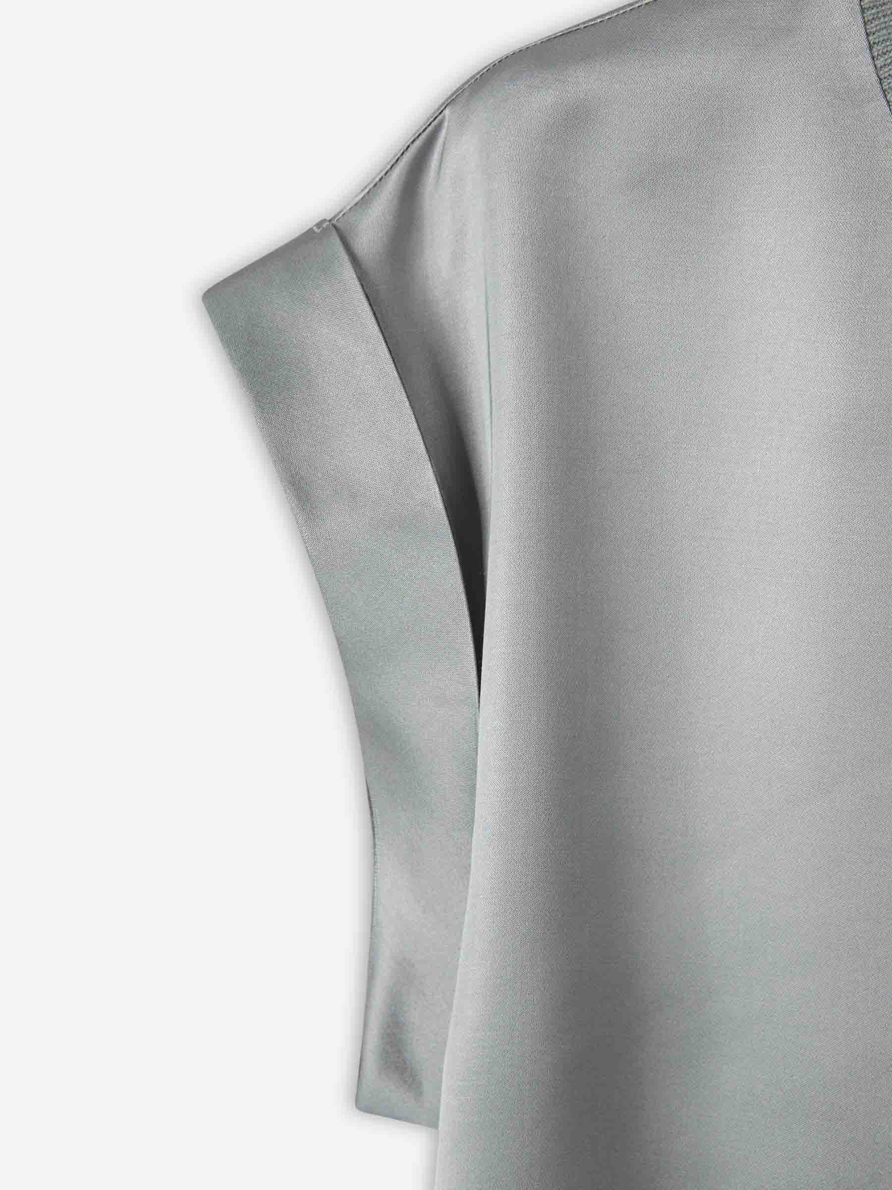 Camiseta Satinada - Image 4