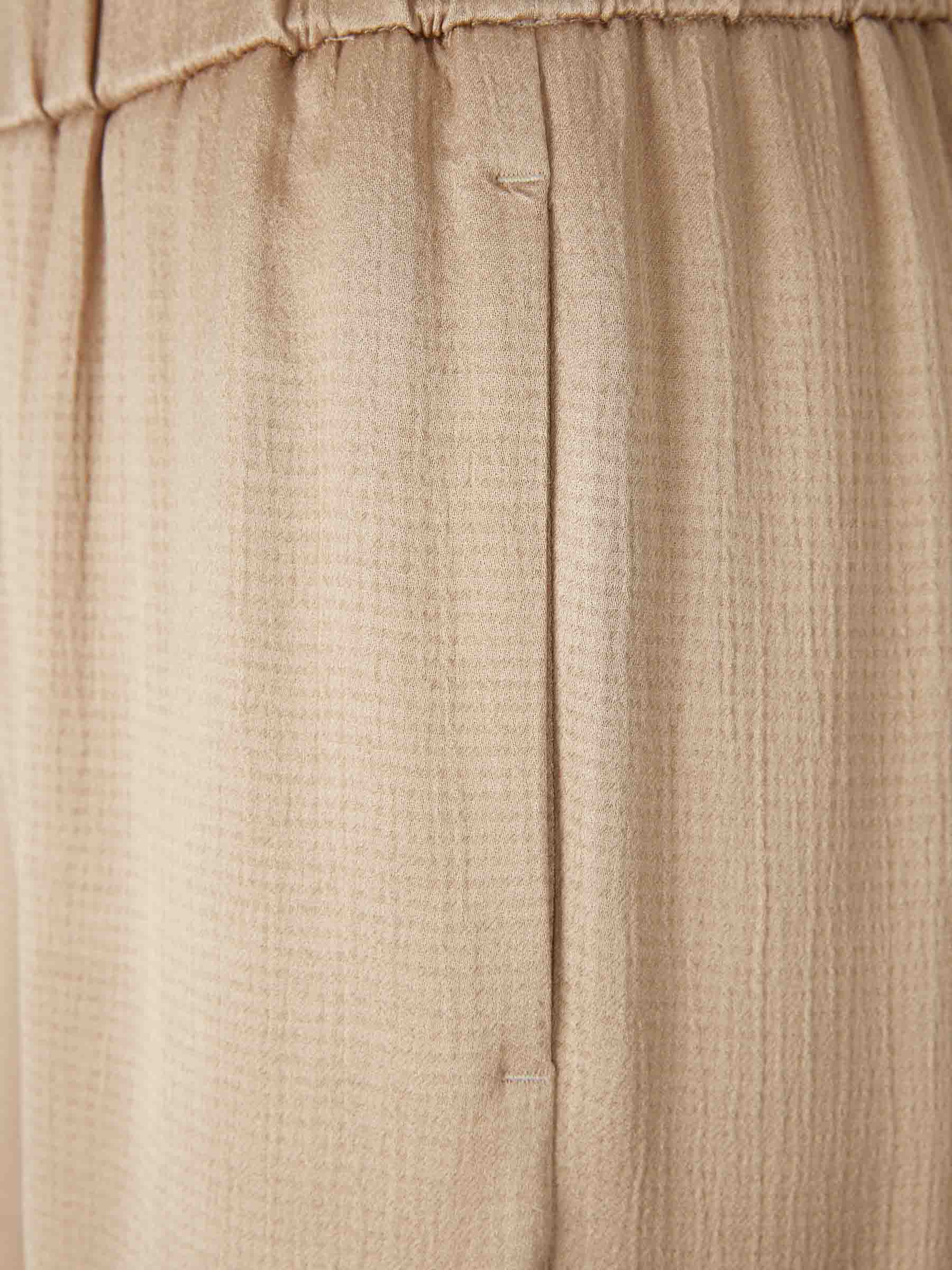 Pantalones Anchos Satinados - Image 5