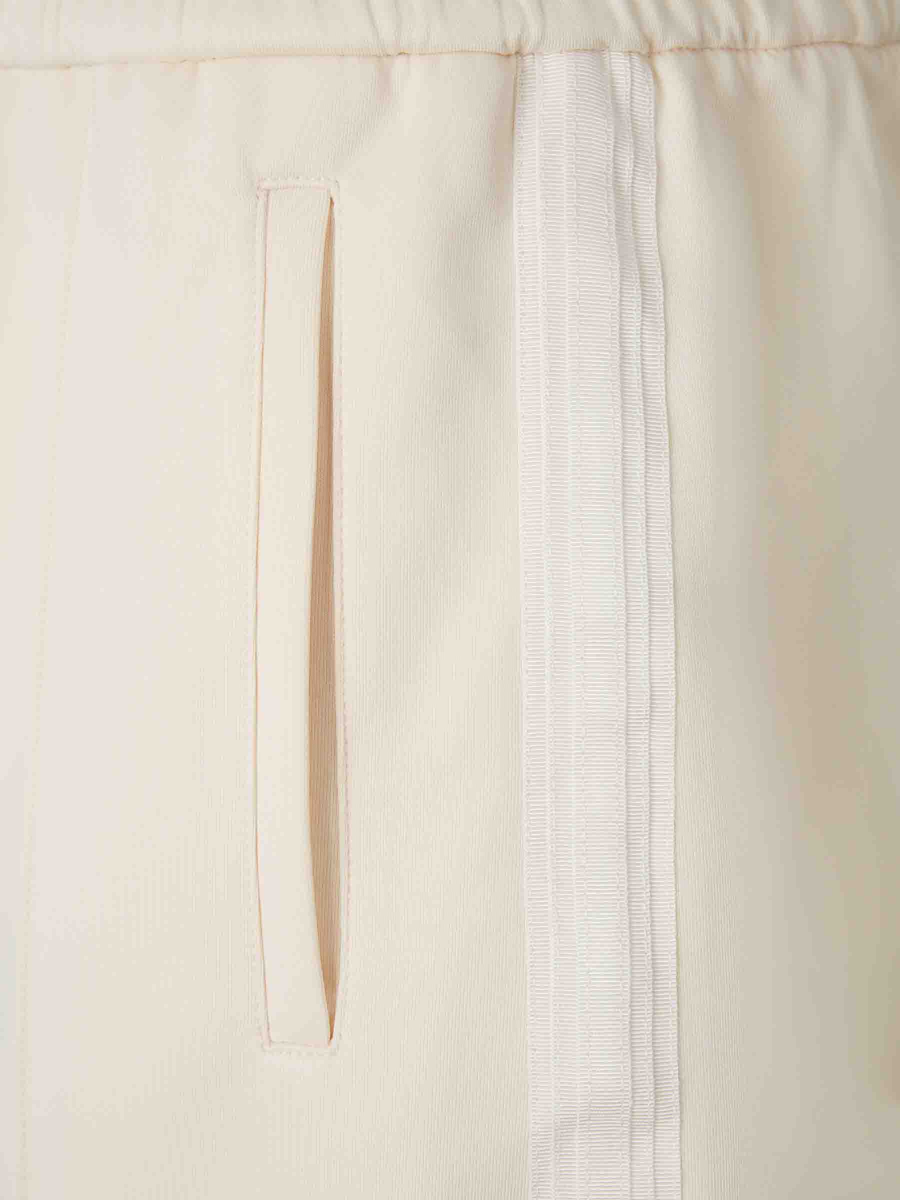 Bermudas Casual - Image 4