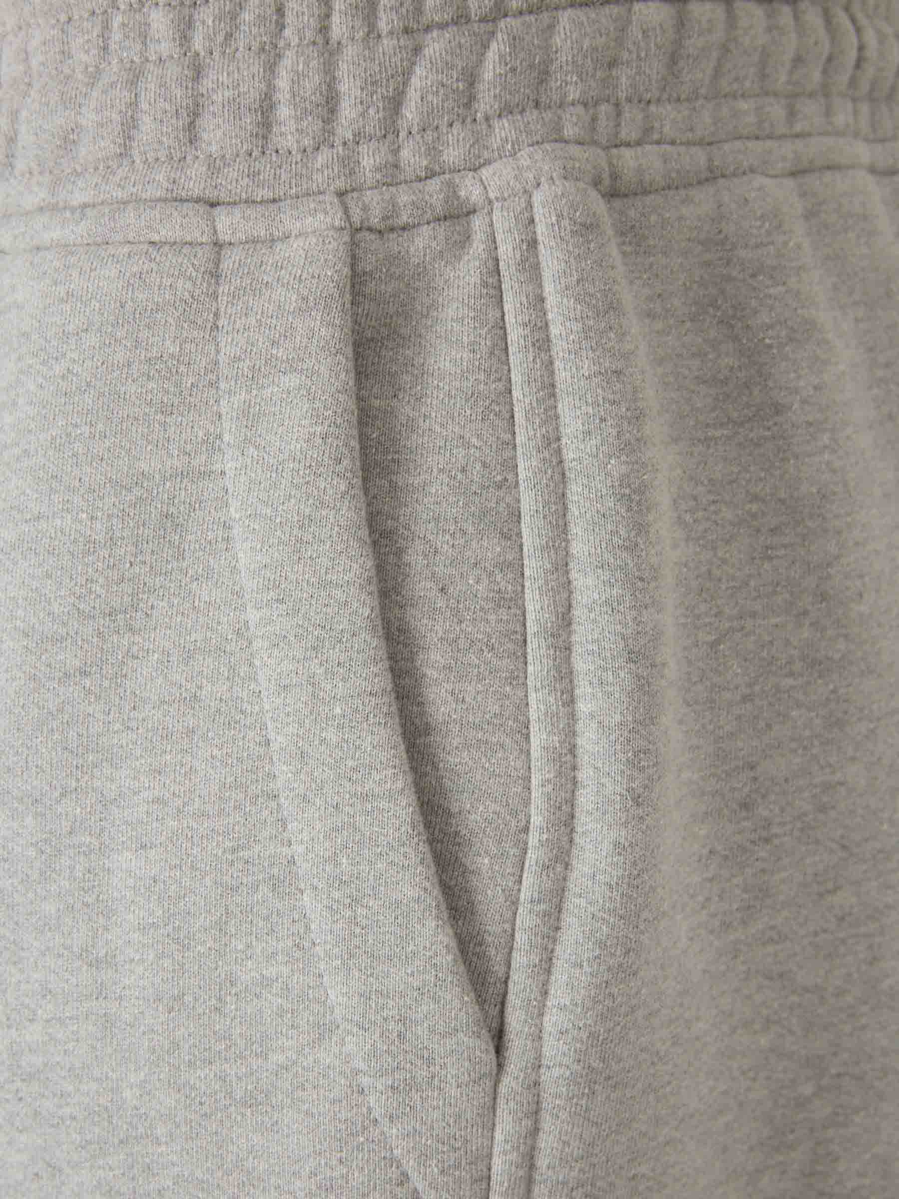 Joggers Deportivos Logo - Image 3