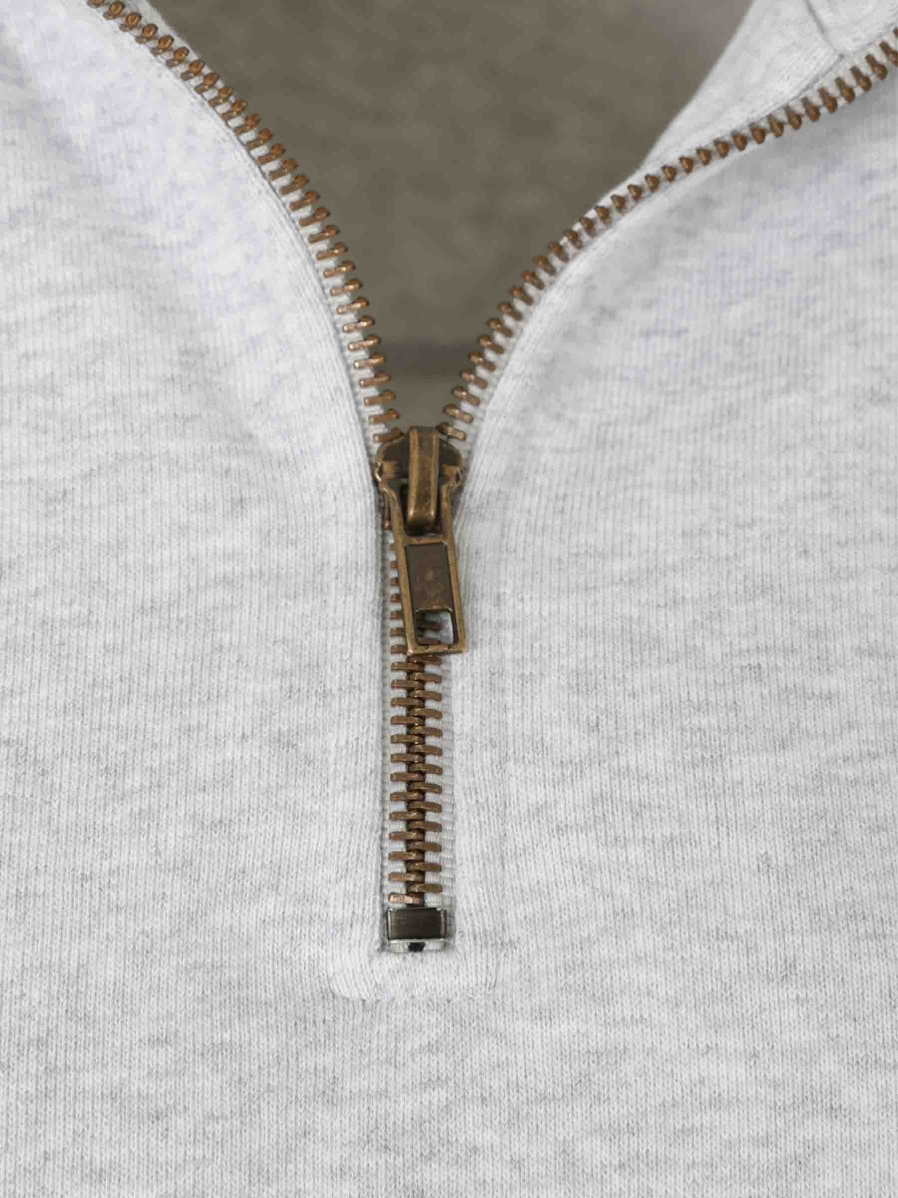 Sudadera Cuello Alto - Image 3