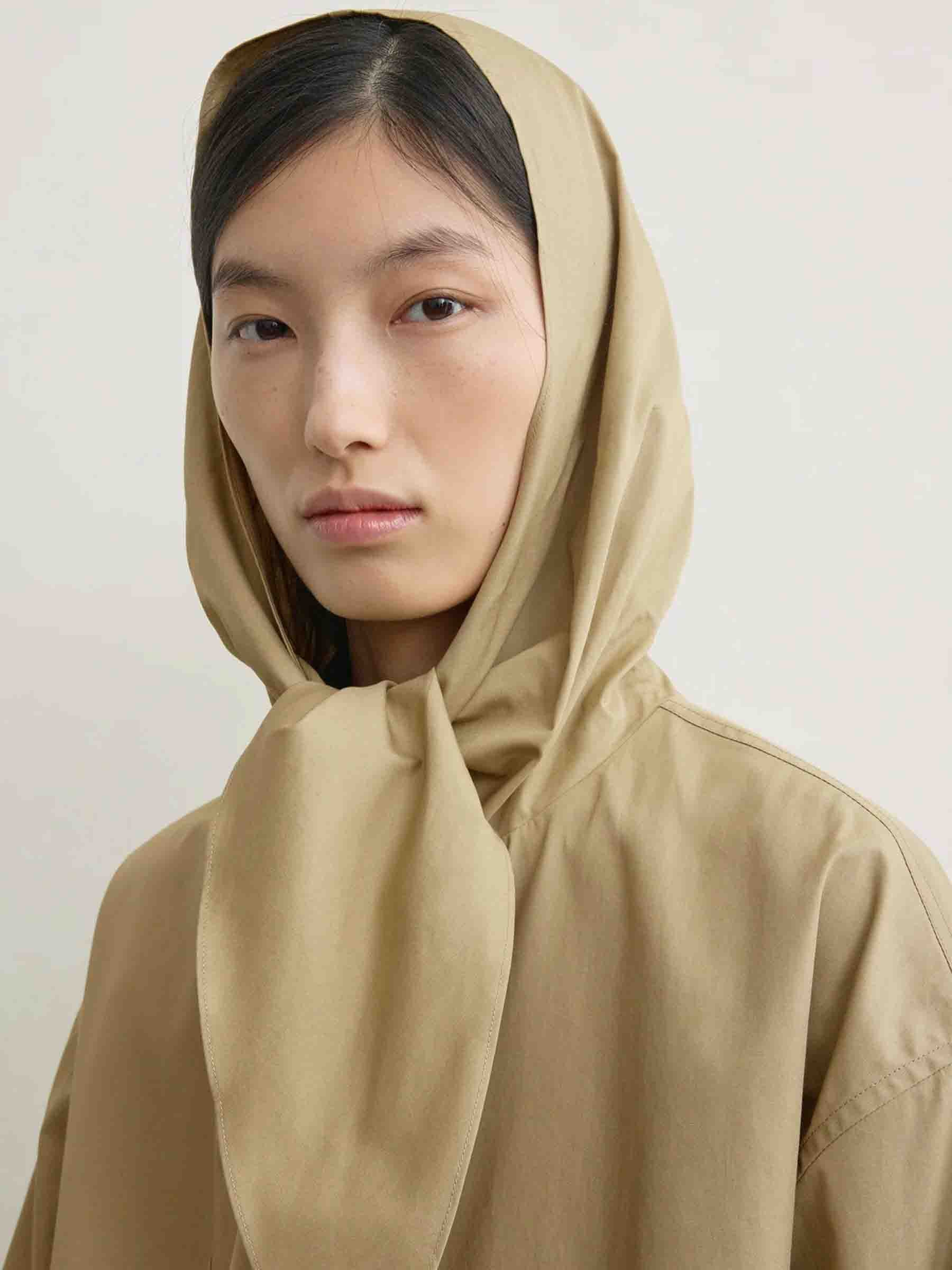 Gabardina Capucha Lazada - Image 5