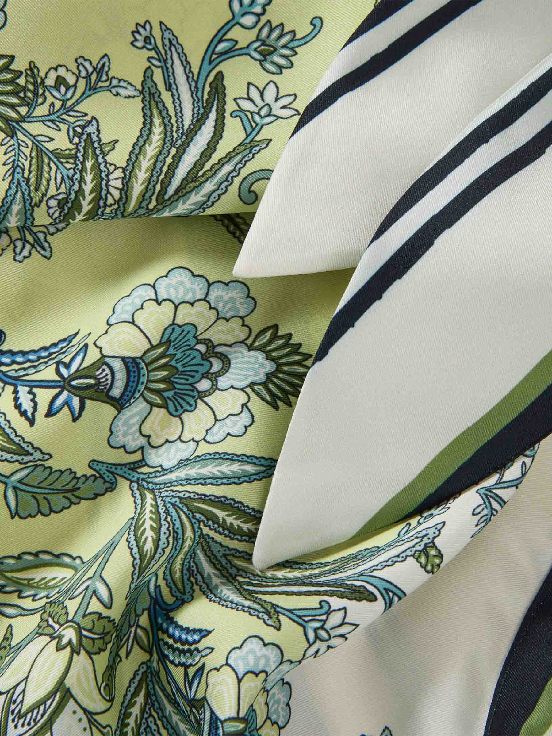 Blusa Floral Tari - Image 4